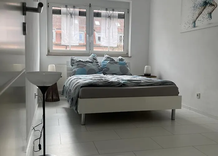 Apartment Moderne 3-zimmer-wohnung 6 Gaeste U-bahn Zur Messe Parkplatz